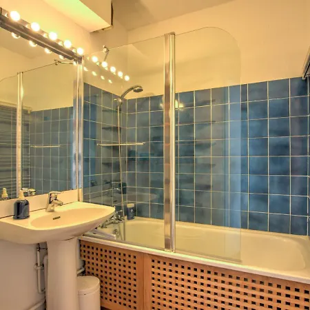Apartment Cosy Avec Acces Direct A La - Fr-1-474-111 *